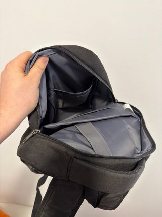 Mochila Negra Urbana / Diaria