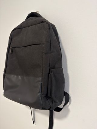 Mochila Negra Urbana / Diaria