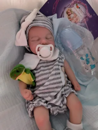 Reborn en niño de silicona se puede bañar?