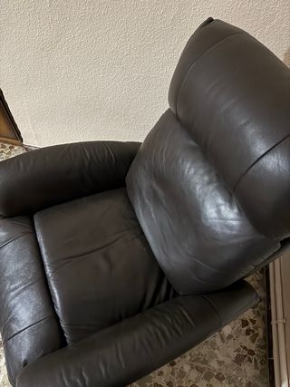 Sillón de piel reclinable