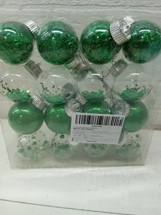Bolas de navidad verdes