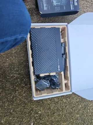 Router ASUS Wi-Fi LTE Modem AC1900