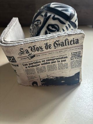 Figura de cerámica Lector Voz