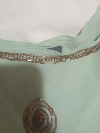 Top verde con pedrería