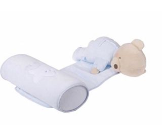 Cojín antivuelco y espiral sonajero bebé TUC TUC