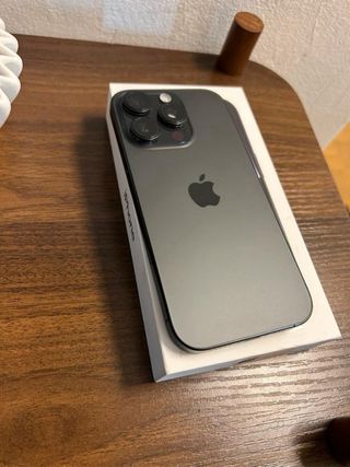 iPhone 16 Pro Max Negro