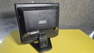 Monitor AOC 18 Plata y Negro