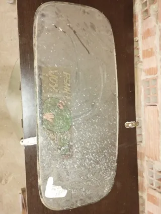 Cristal trasero Seat 600