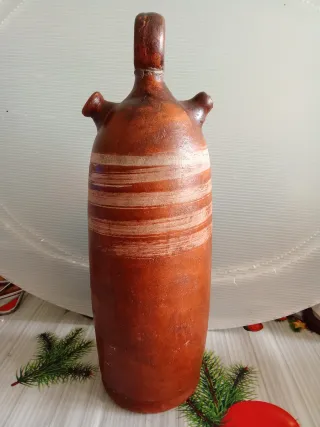 Botijo de barro con asa