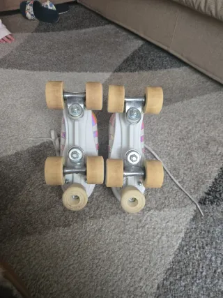 Pattini a rotelle bambina bianchi