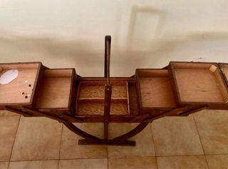 Costurero vintage de madera