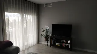 Mueble TV madera muy bien cuidada