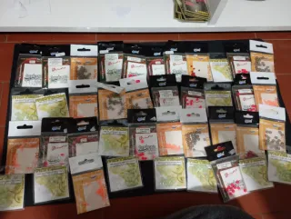 Carrete de pesca y señuelos Hsblarme al privado