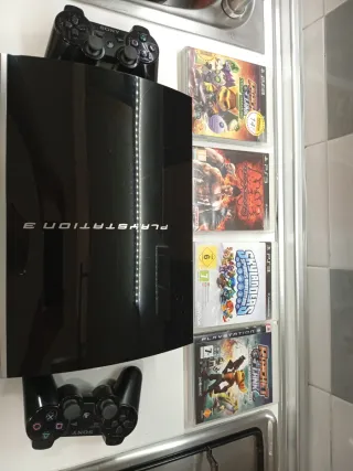 PlayStation 3 + 4 Juegos