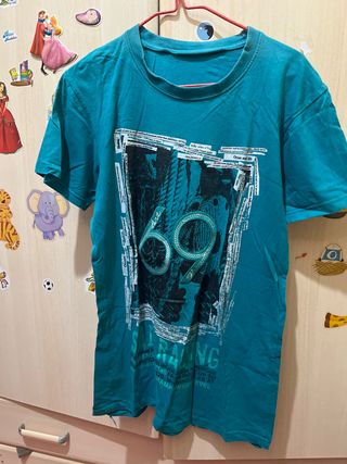 Camiseta hombre verde azulado