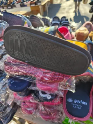 Stock de zapatillas de Harry Potter