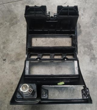 Consola Central Terrano II (1998) con Aireadores