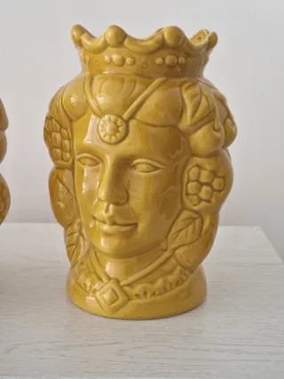 Coppia Vasi Testa di Moro in Ceramica Gialla