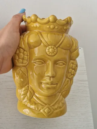 Coppia Vasi Testa di Moro in Ceramica Gialla