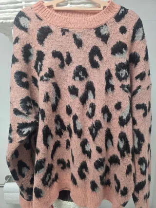 Jersey Bershka animal print