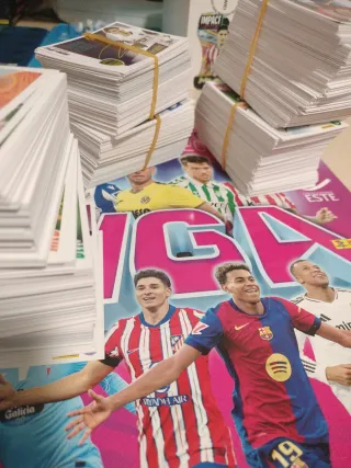 Liga Este 25-26 Cromos