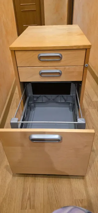 Cajonera de madera para escritorio