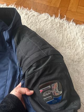 Chaqueta de moto con protecciones para mujertallaS