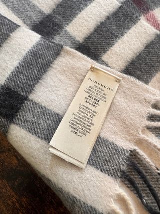 Bufanda Burberry Clásica Tartán Beige