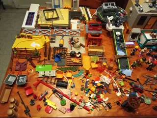 Lote Playmobil: Figuras y Accesorios
