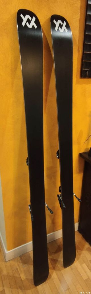 Esquís Völkl Mantra M5 Alta Gama 170cm