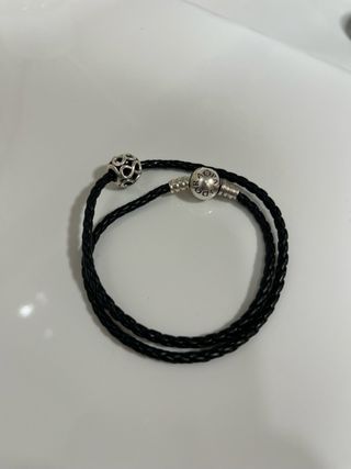 Pulsera Pandora Piel Trenzada con Charm