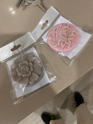Jabones artesanales florales