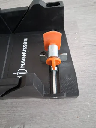 Caja de ingletes MAGNUSSON