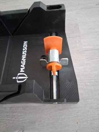 Caja de ingletes MAGNUSSON