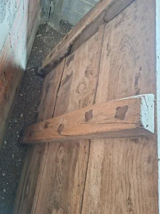 Trillo antiguo de madera