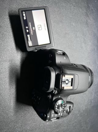 Canon EOS 800D + Lente 18-55mm + Accesorios