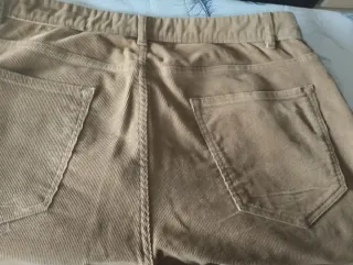 Pantalón de pana marrón