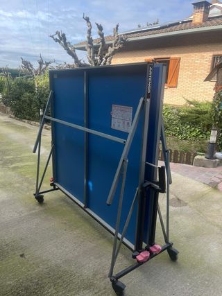 Mesa de ping pong azul