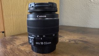 Canon EOS 4000D + Objetivo EF-S 18-55mm III