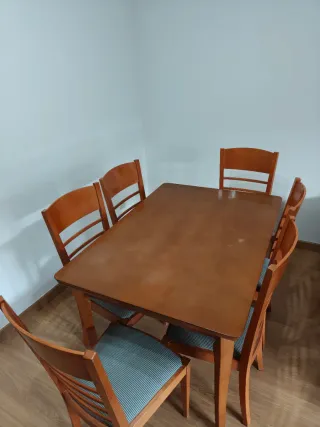 Mesa comedor extensible + 6 sillas madera