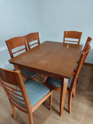 Mesa comedor extensible + 6 sillas madera