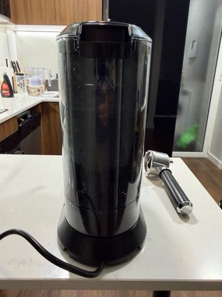 Cafetera Express Delonghi Dedica Negro Mate