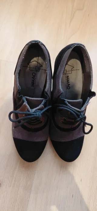 Botines de tacón con cordones y plataforma