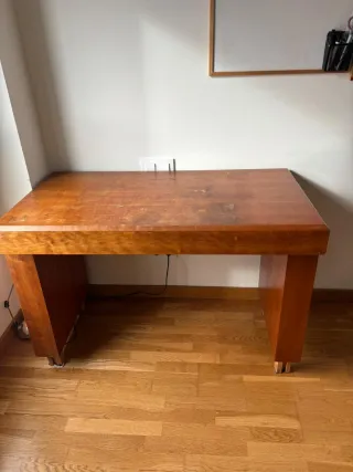 Mesa de madera maciza