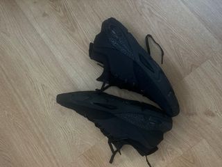 Zapatillas Under Armour HOVR Phantom 2 Negras