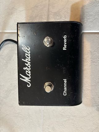 Amplificador Marshall Valvestate 8080