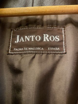 Chaquetón de piel marrón