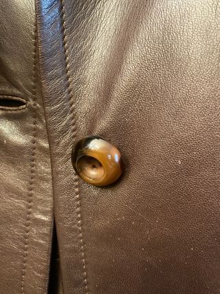 Chaquetón de piel marrón