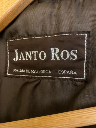 Chaquetón de piel marrón