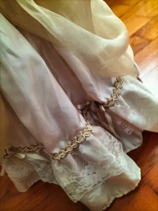 Bambola di porcellana vintage